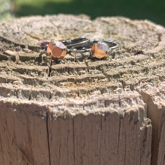 Sabika crystal drop earrings - Picture 9 of 9